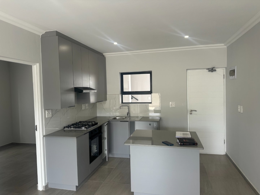2 Bedroom Property for Sale in Table View Western Cape